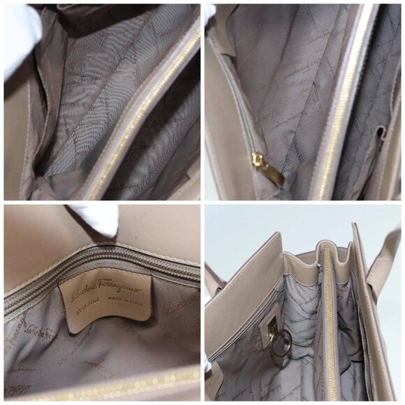 Salvatore Ferragamo Gancini Shoulder Bag Leather Beige Gold Auth - Picture 15 of 16